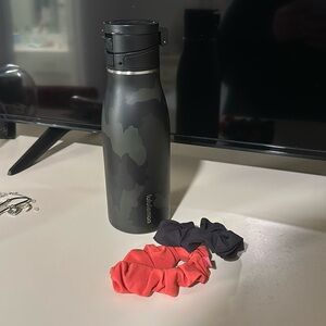 Lululemon water bottle and scrunchies